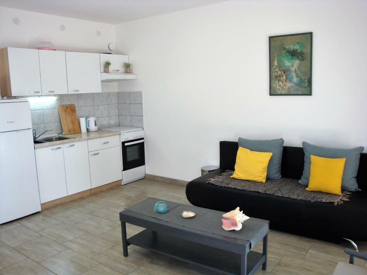 Apartments Olea ปิเนซิตซี ภายนอก รูปภาพ