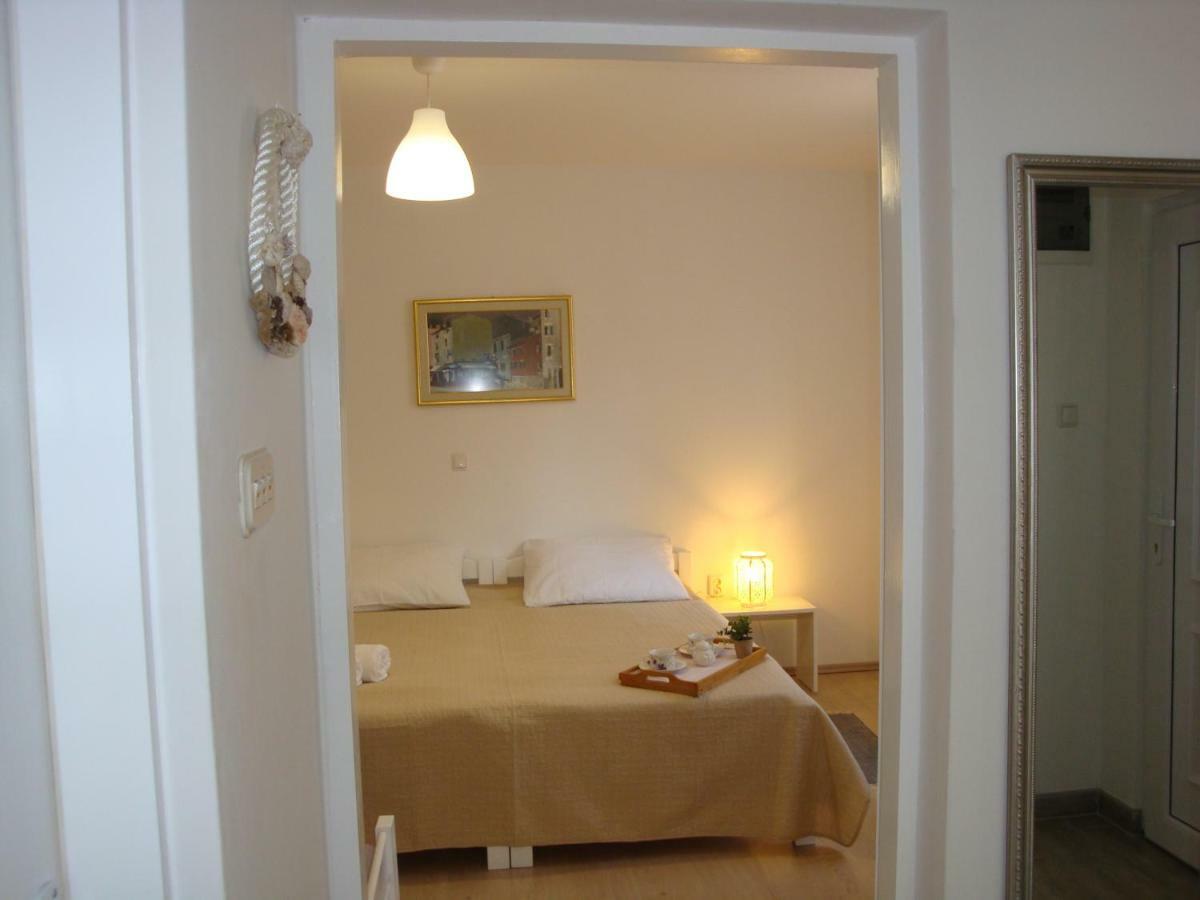 Apartments Olea ปิเนซิตซี ภายนอก รูปภาพ
